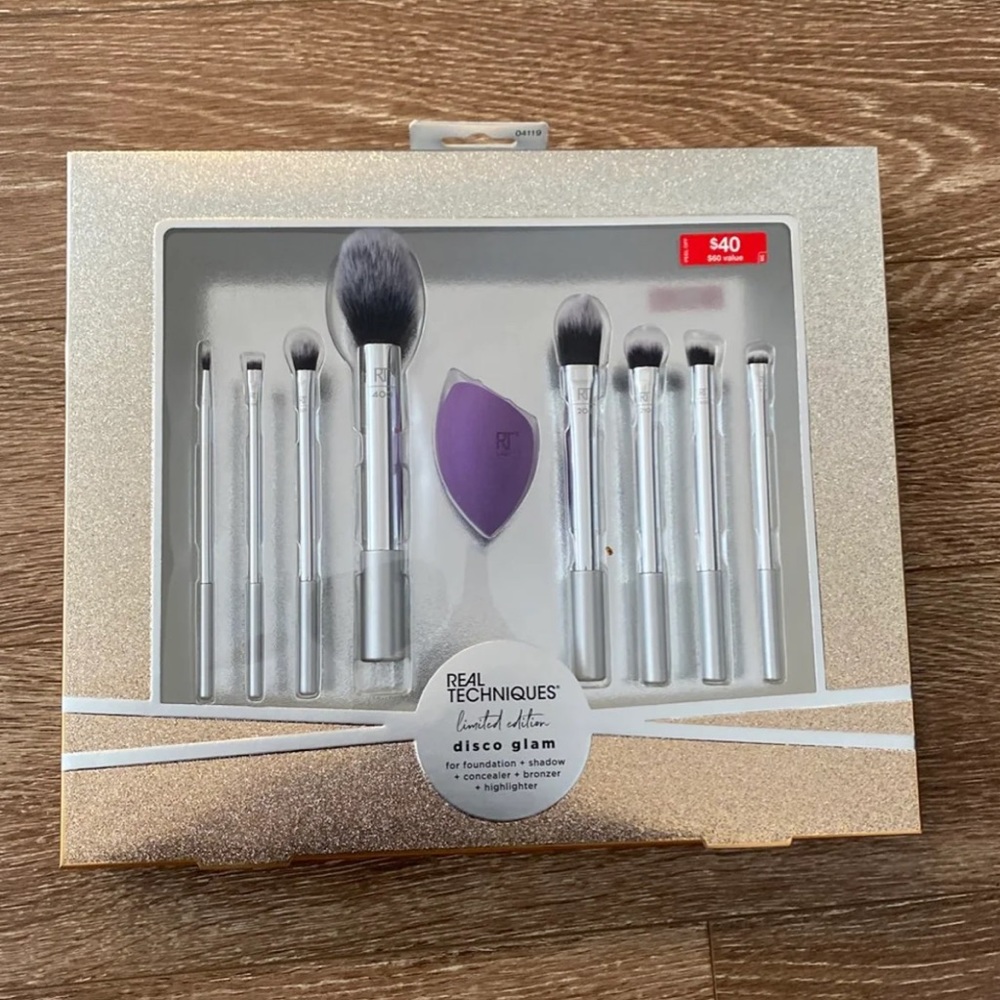 Real Techniques 9 piece brush set